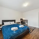 Ikonstay Harmony Room In Toronto