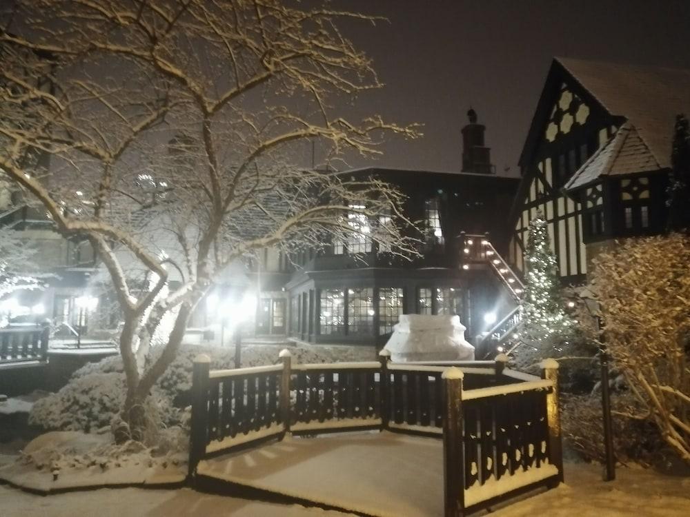 Old Mill 4*