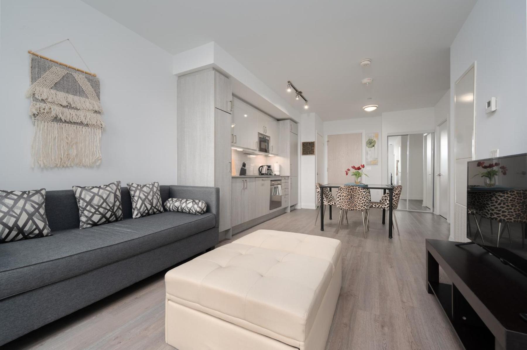 Luxury In Downtown Core, Eaton Center!! Apartment Toronto