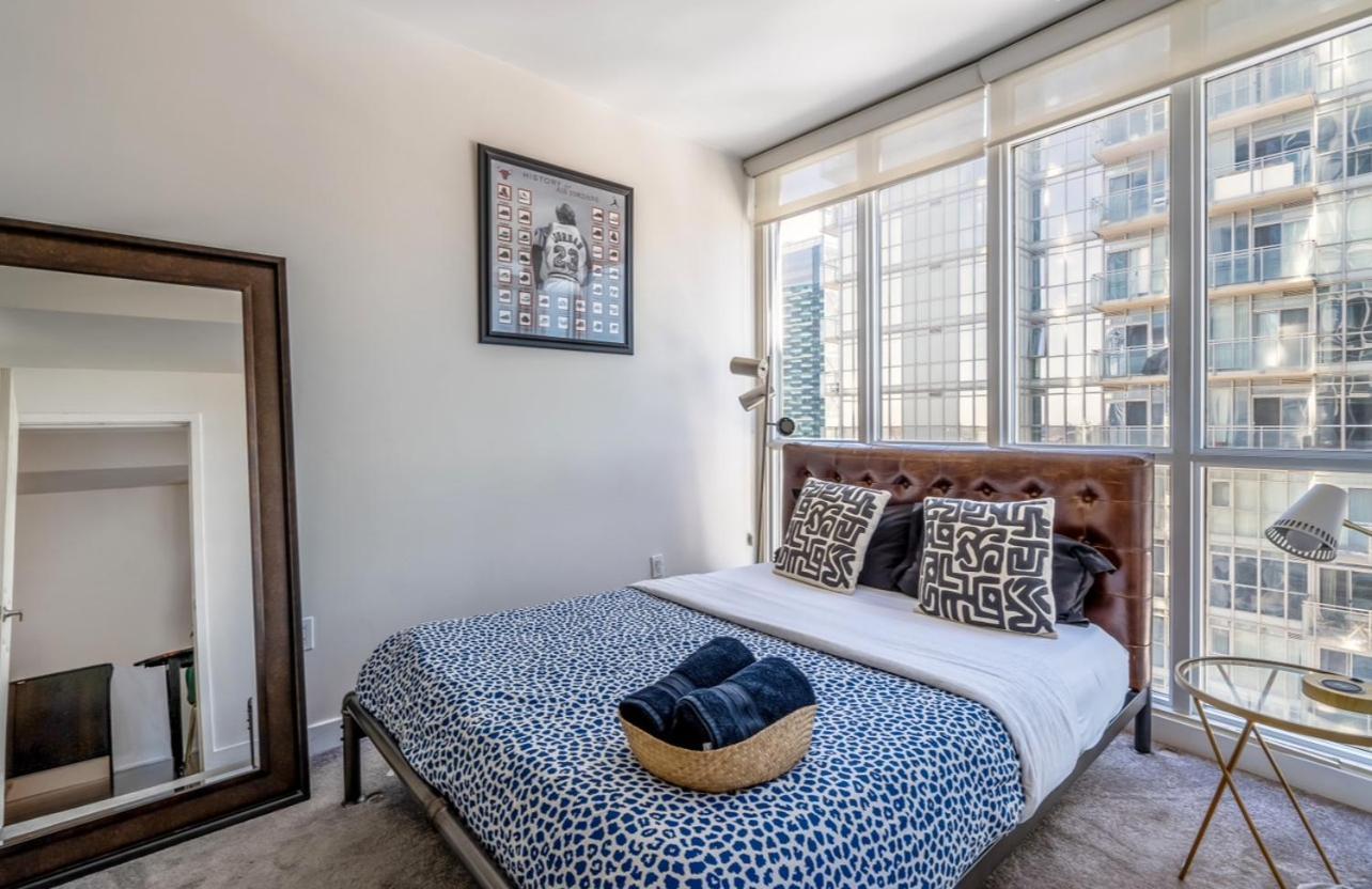 Apartment Urban Getaway Downtown