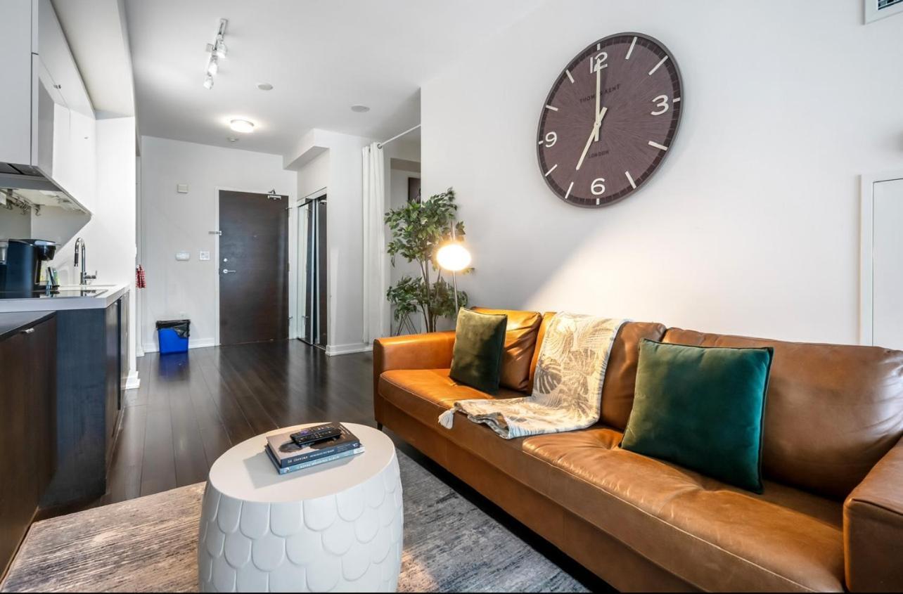 Urban Getaway Downtown Apartment Toronto