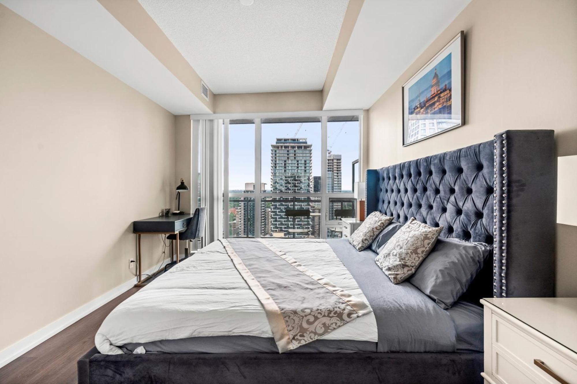 Modern Lillian St By Globalstay