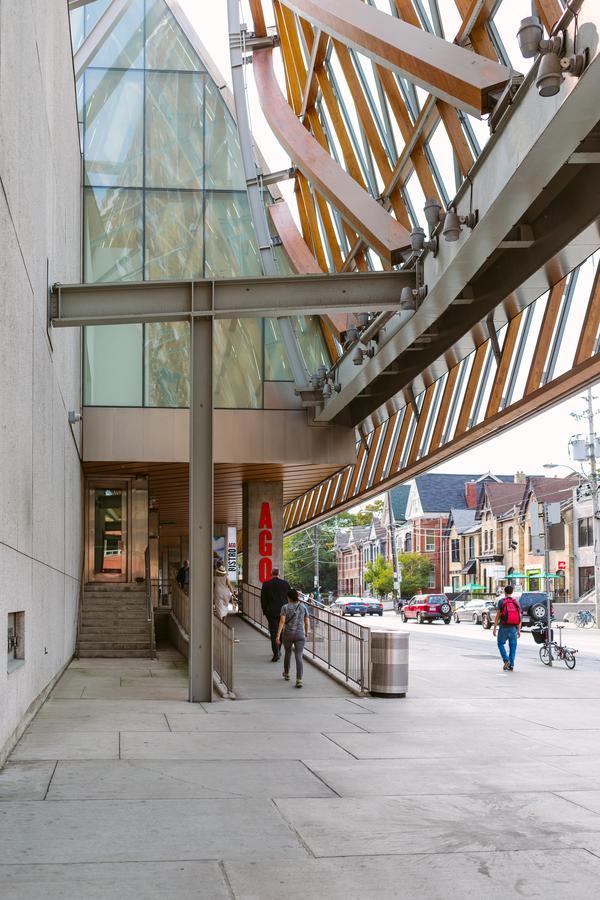 Premium 2-bedroom With Cn Tower & Views Apartment *