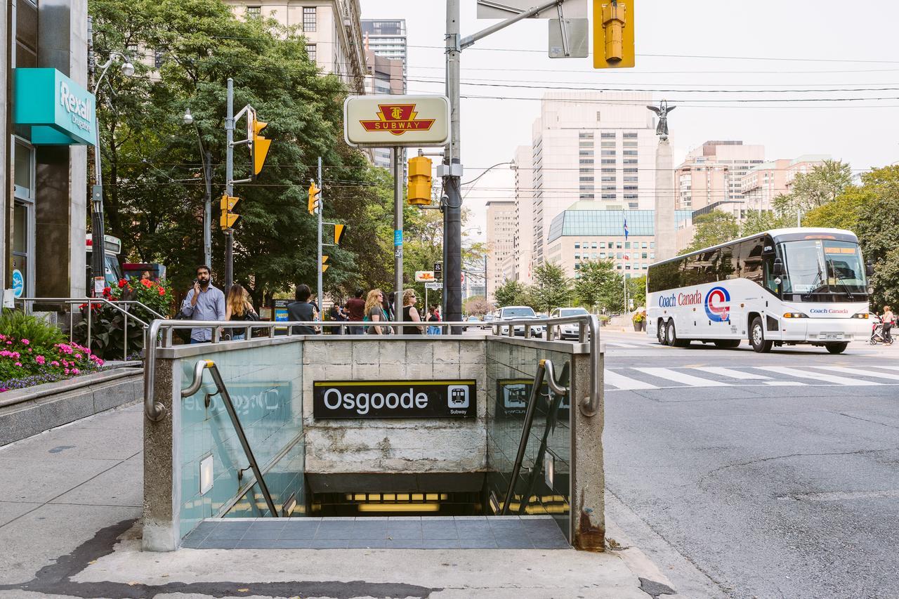 Premium 2-bedroom With Cn Tower & Views Apartment *