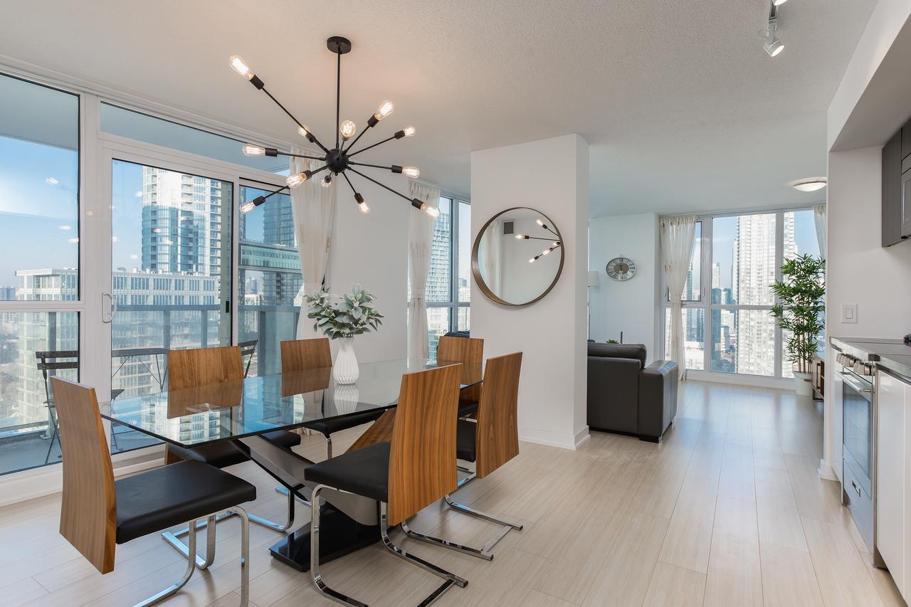 Premium 2-bedroom With Cn Tower & Views Apartment Toronto