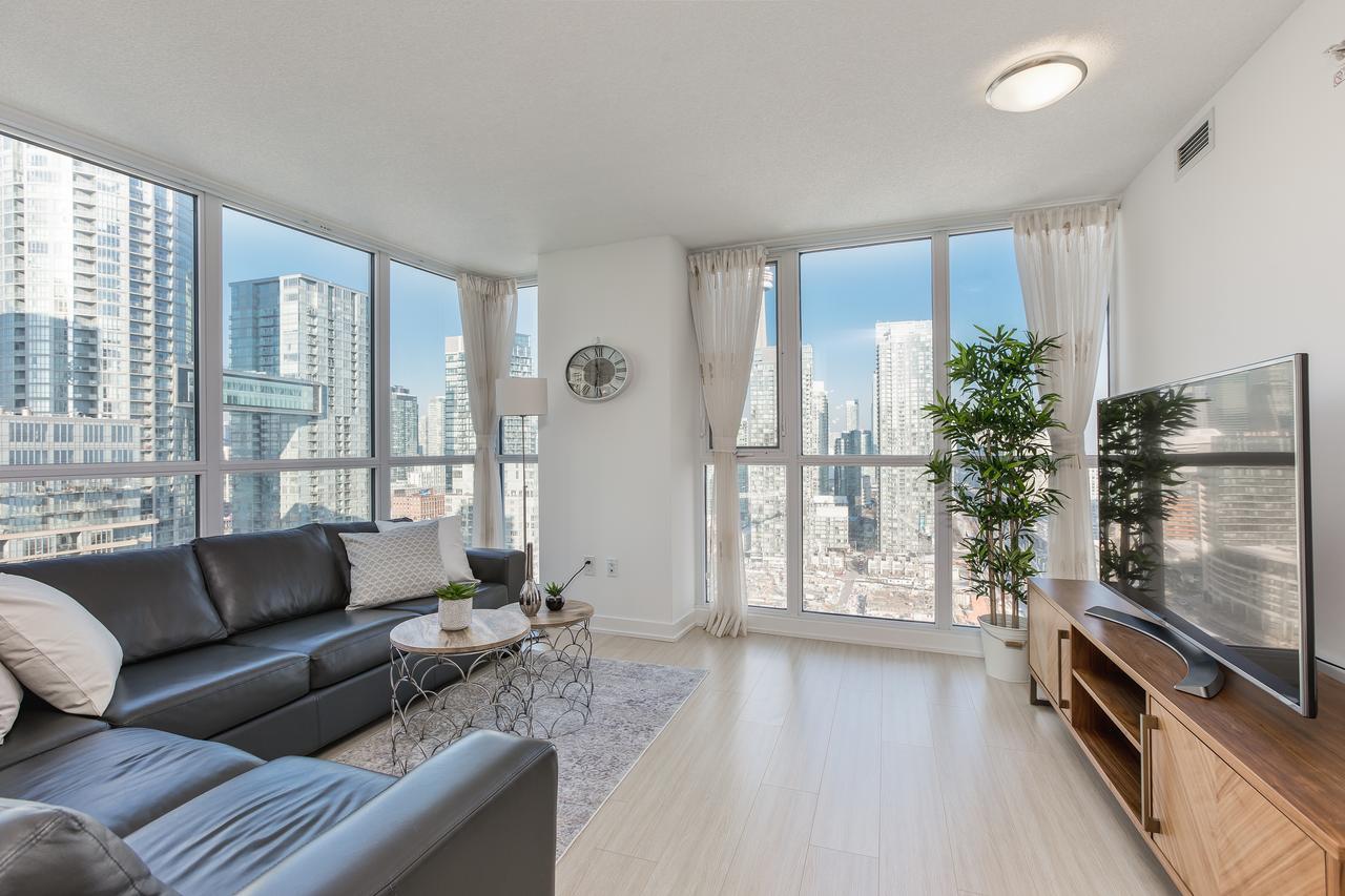 Apartment Premium 2-bedroom With Cn Tower & Views *