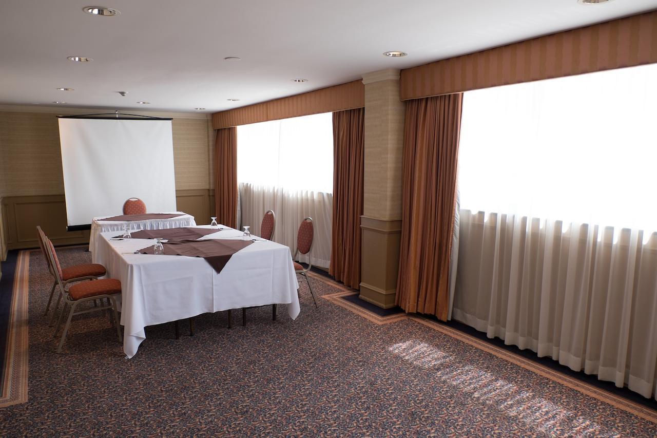 The Roehampton Hotel 2*