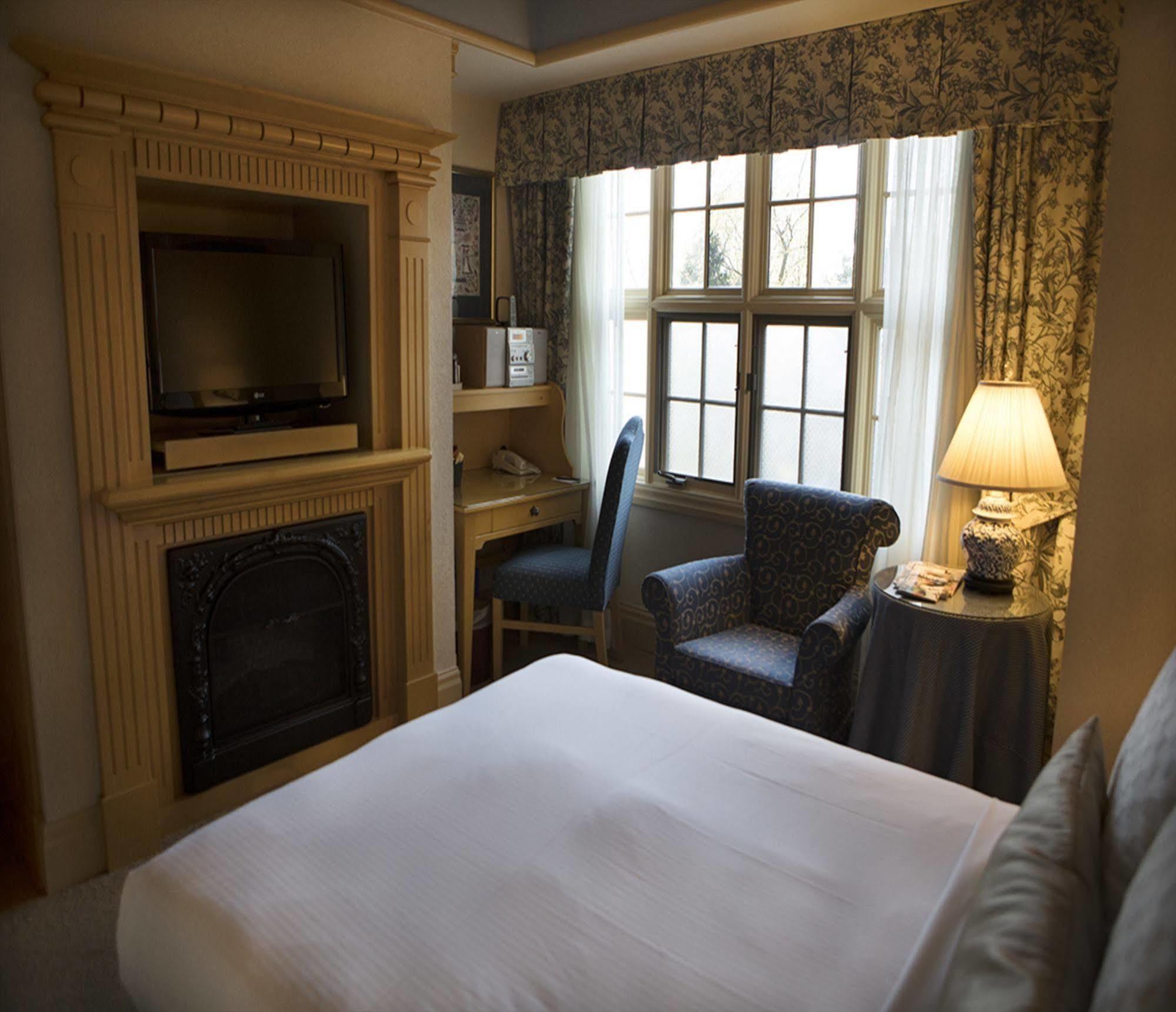 Inn Old Mill 4*