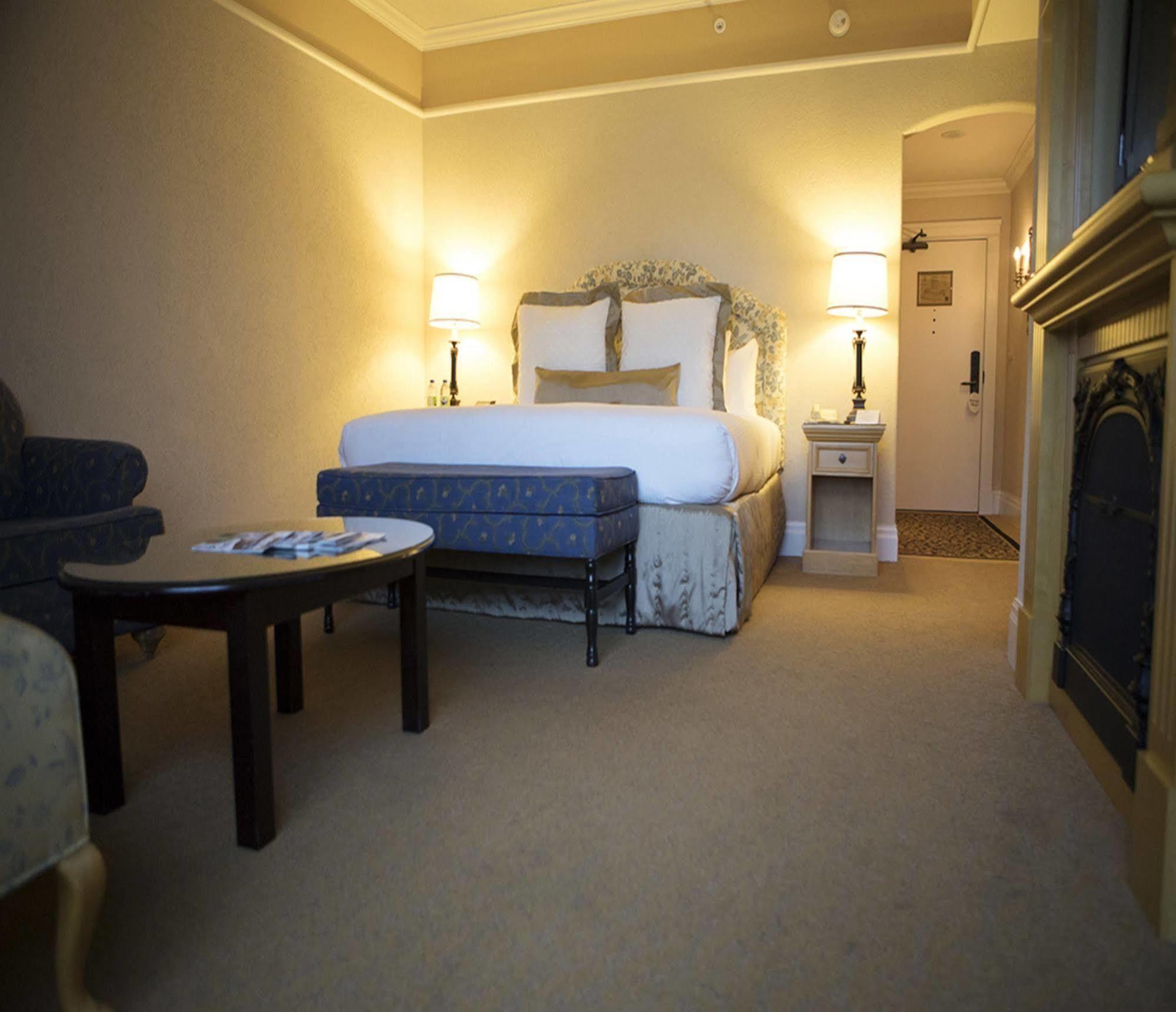 Old Mill 4* Toronto