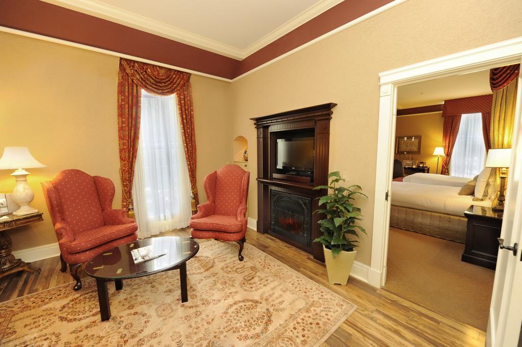 Inn Old Mill 4*