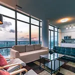 Unbelievable Penthouse View With 3 Bedrooms