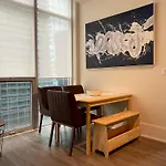 Grand View 2Br/2Ba Condos Cn Tower,Union,Tiff/Mtcc