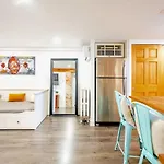 Spacious 1Br Suite Just Minutes From High Park