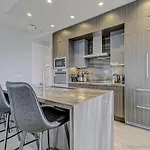 Loft - Entertainment & Financial District
