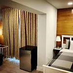 Lawrence Garden Guesthouse