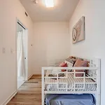 Downtown Toronto Condo Close To Cn Tower!!