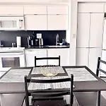 Fully Furnished Lux 1Bed Condo