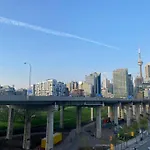 Unique 1 Bedroom Condo By Lakeshore Downtown Toronto & Cn Tower