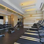 Chic 1-Br Condo; Parking Included; Downtown Core