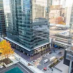 Gorgeous Condo In Downtown Near Cn Tower