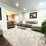 Iresidence In Toronto - Fantastic Vacation Home