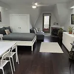 Bright, Private, Peaceful Suite With Retail Conveniences Steps Away