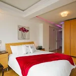 Yonge Suites Furnished Apartments