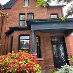 Downtown Luxury Victorian Retreat