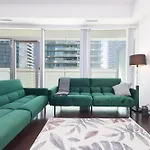 Downtown Toronto Condo Scotiabank Arena, Metro Convention Centre