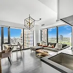 Executive 1 Bedroom Close To Four Seasons Yorkville!