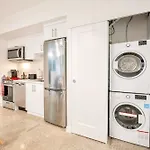 Modern 2Br Apartment - Near Downtown