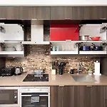 Perfect Condo Sleeps 4 Across From Cn Tower!