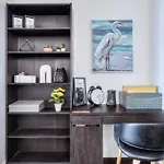 Trendy Downtown Getaway By The Water
