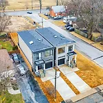 Luxury Duplex House In Scarborough