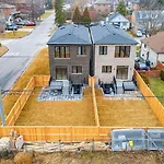 Luxury Duplex House In Scarborough