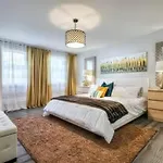 4 Bedrooms Or 2 Bedrooms House Near Fairview Mall And 401 & Dvp