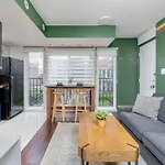 Stylish 1Bd In Liberty 5 Min Uber To Cn Tower