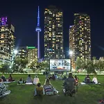 Comfy 1Br & Den With Balcony- Close To Cn Tower