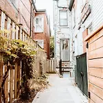 Charming Family House 3 Bdr With Balcony