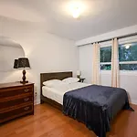 Bright Cozy Home In Scarborough, Toronto!