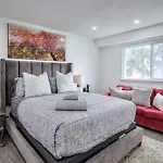 Luxury 5Br Villa In Scarborough