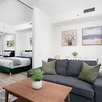 Midsize 1Bd Condo In Downtown Core