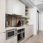 Midsize 1Bd Condo In Downtown Core