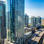 Stunning 1Br Condo In Heart Of Downtown Toronto