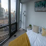 Great View High Rise In Central Toronto
