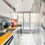 Modern City Suite With Rooftop Patios