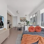 Luxury 2Br Condo Enormous Patio Parking