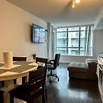 Perfect Location - Comfy Suite