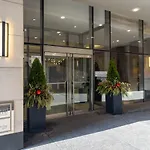 Discounted Elegant Yorkville Suite