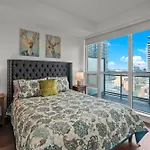 Modern Dunfield Ave Condos By Globalstay